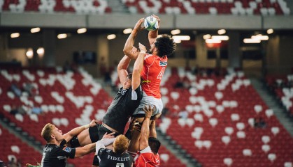 拜仁发布德甲补赛关键战海报，阿芳领衔三将出镜 柏林联合迎强敌挑战