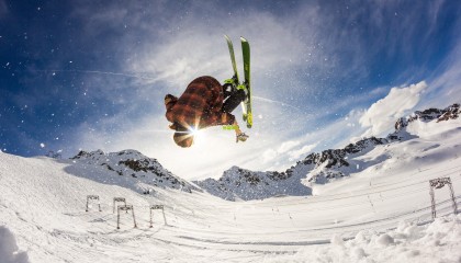 德甲惊天冷门！拜仁主场0-1不敌不来梅，卫冕冠军遭遇赛季首败