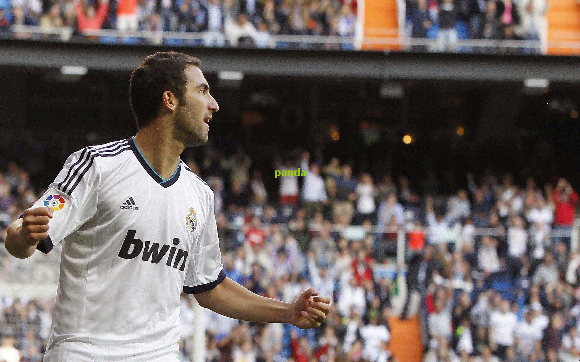 弗洛伦肖凌空世界波惊艳全场！天下足球〉最新十佳进球盘点