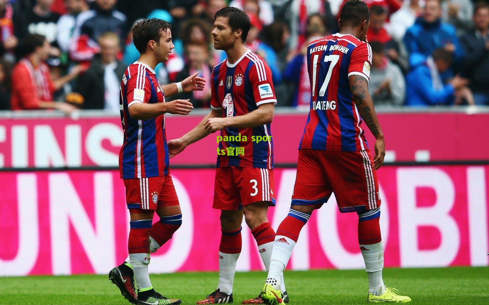 湖人博主幽默调侃记者催衣事件，詹姆斯从容应对显巨星风范